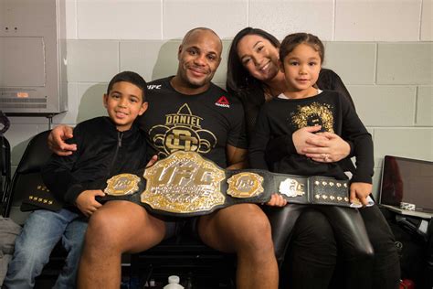 daniel cormier|Twitter. It’s what’s happening / Twitter.